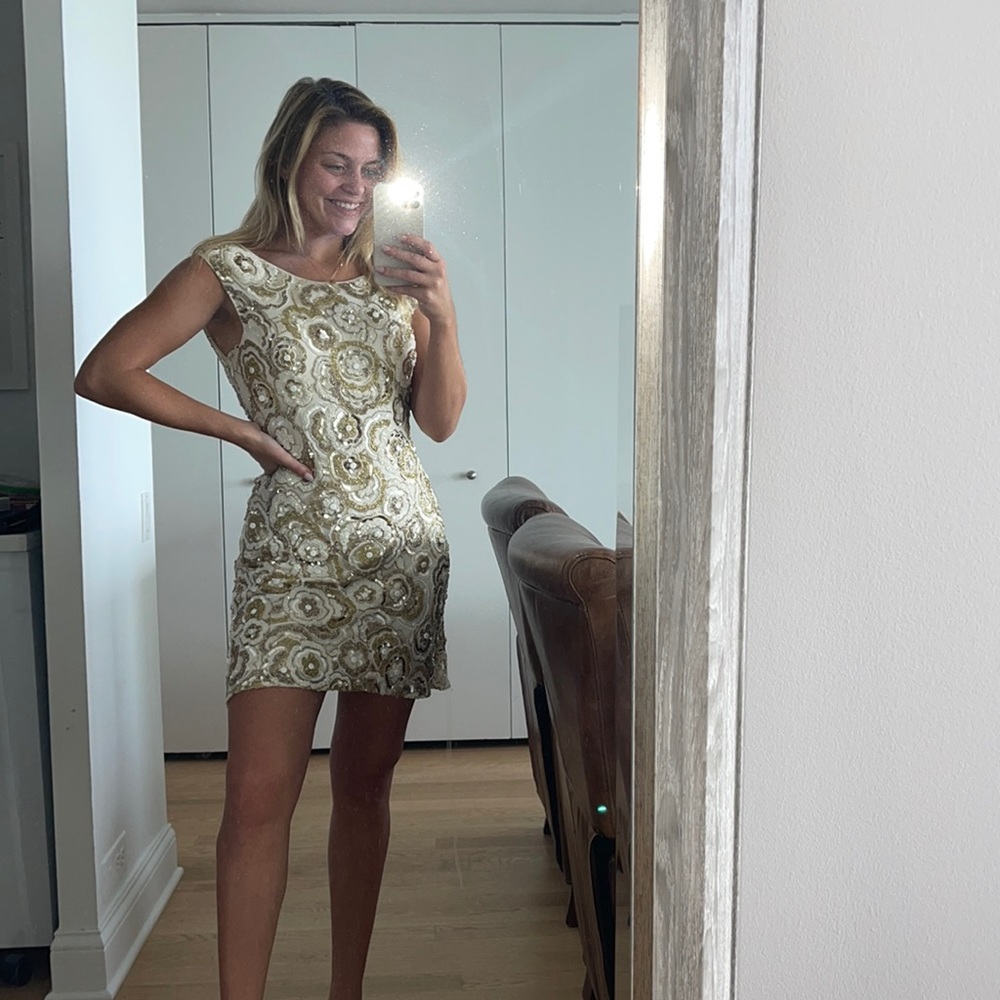 SHERRI HILL fully beaded Cocktail Dress